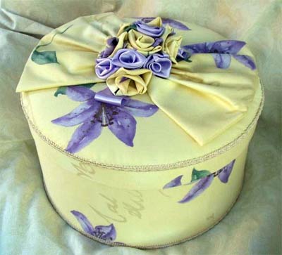 Cream Hat Box with Lilac Lilies design