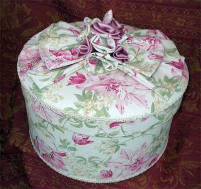 Laura Ashley "Sherborne" - pink flowers on cream linen type fabric 